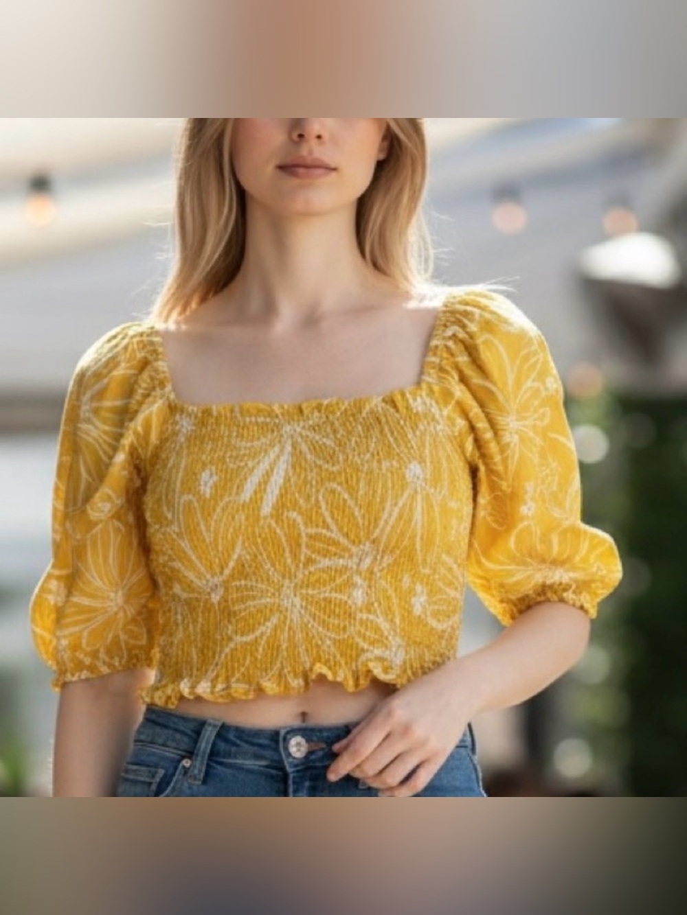 Universal thread Yellow Floral Puff-Sleeve Smocked Crop Top size small